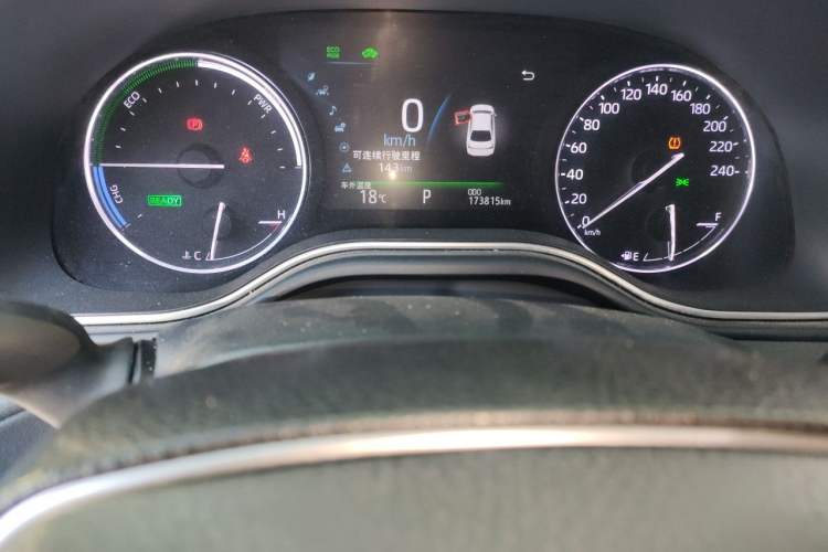 Used Toyota Avalon 2019 Dual-Engine 2.5L Luxury Edition China VI Standard Odometer Close Up