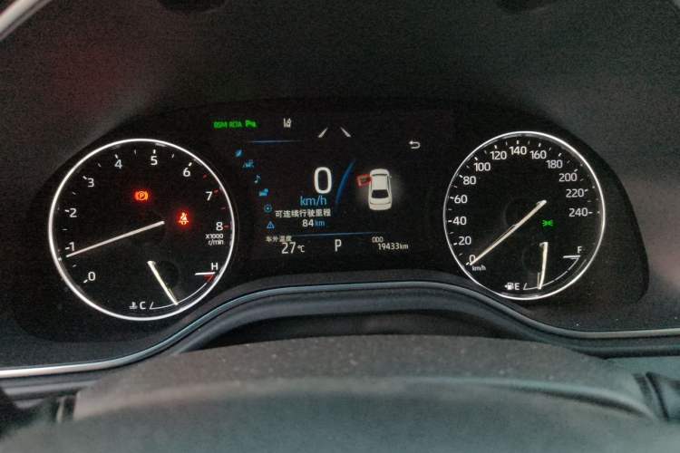 Used Toyota Avalon 2019 2.0L XLE Premium Edition China VI Odometer Close Up