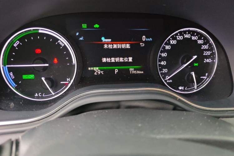 Used Toyota Avalon 2019 Dual-Engine 2.5L Luxury Edition China VI Standard Odometer Close Up