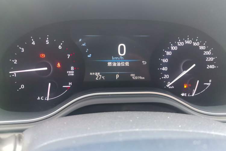 Used Toyota Avalon 2019 2.0L Ambition Edition China VI Odometer Close Up
