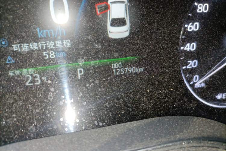 Used Toyota Avalon 2019 Dual-Engine 2.5L Luxury Edition China VI Standard Odometer Close Up