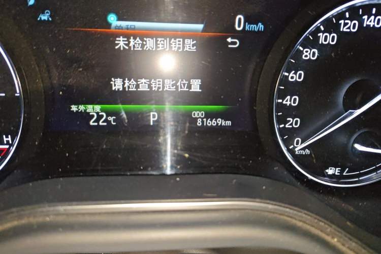 Used Toyota Avalon 2019 Dual-Engine 2.5L XLE Prestige Version China VI Standard Odometer Close Up