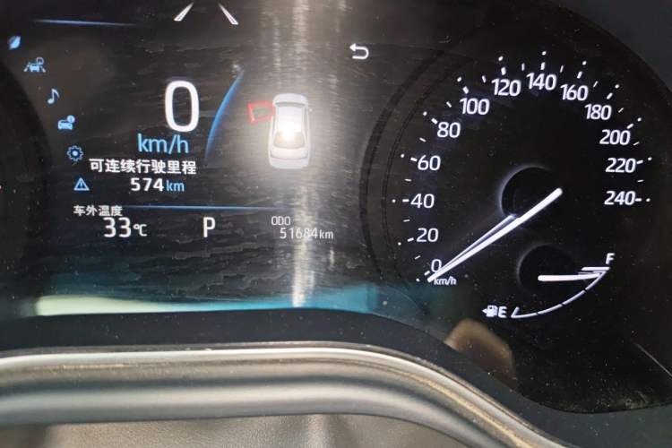 Used Toyota Avalon 2019 2.0L Luxury Edition China VI Standard Odometer Close Up