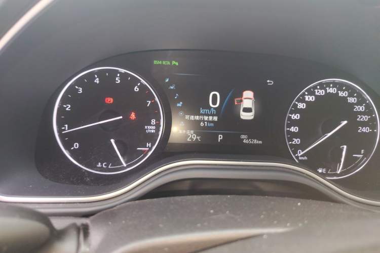 Used Toyota Avalon 2019 2.0L XLE Premium Edition China VI Odometer Close Up