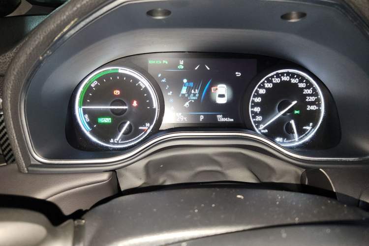 Used Toyota Avalon 2019 Dual-Engine 2.5L Limited Flagship Edition China VI Standard Odometer Close Up