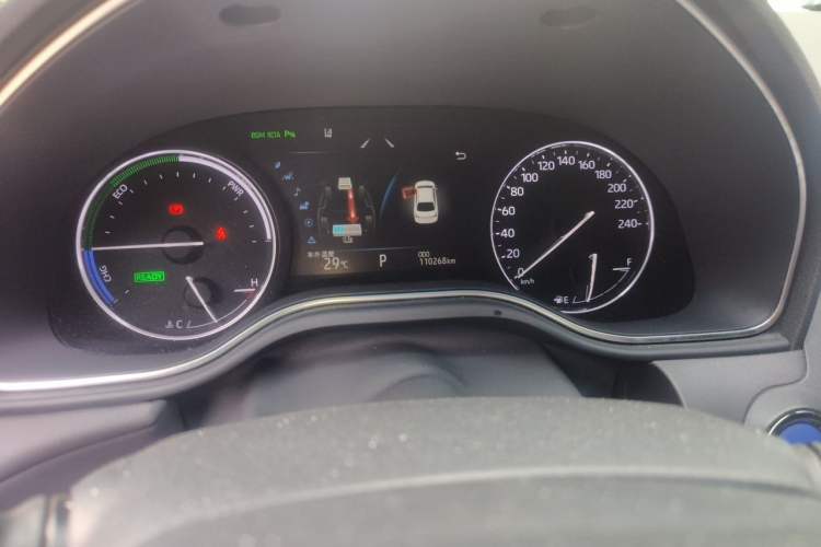 Used Toyota Avalon 2019 Dual-Engine 2.5L Limited Flagship Edition China VI Standard Odometer Close Up