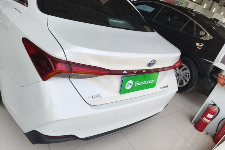 Used Toyota Avalon 2019 Dual-Engine 2.5L Luxury Edition China VI Standard Rear