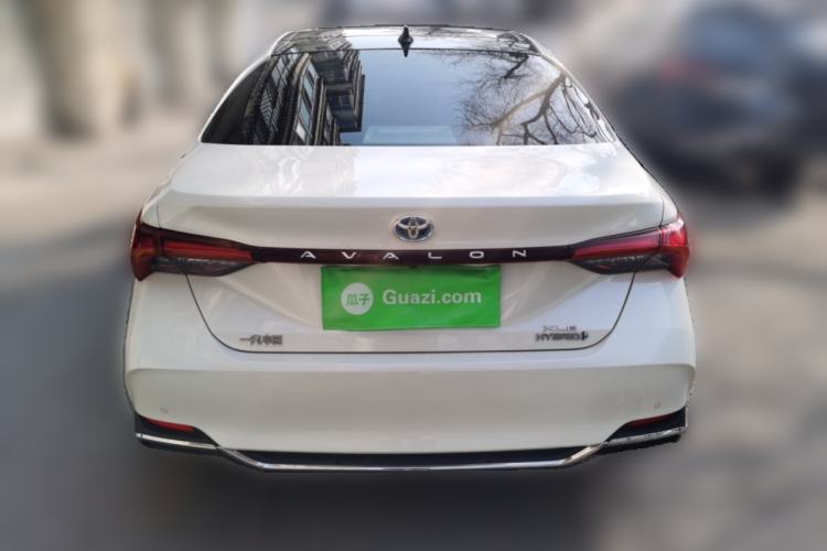 Used Toyota Avalon 2019 Dual-Engine 2.5L XLE Prestige Version China VI Standard Rear