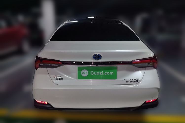 Used Toyota Avalon 2019 Dual-Engine 2.5L Limited Flagship Edition China VI Standard Rear