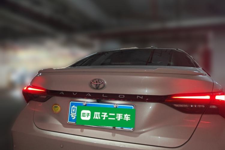 Used Toyota Avalon 2019 2.5L Ambition Version China VI Standard Rear