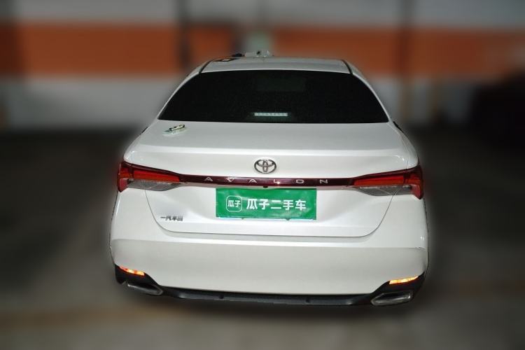 Used Toyota Avalon 2019 2.0L Luxury Edition China VI Standard Rear