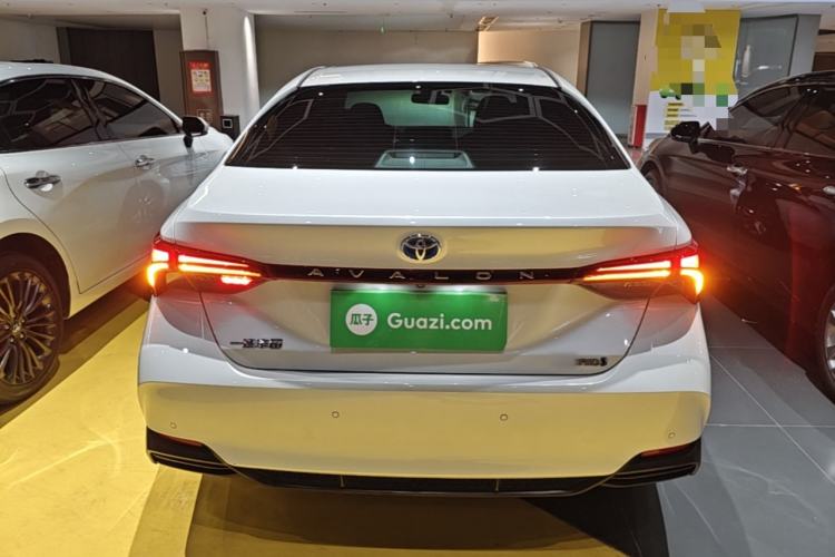 Used Toyota Avalon 2019 Dual-Engine 2.5L Luxury Edition China VI Standard Rear