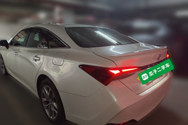 Used Toyota Avalon 2019 2.5L Ambition Version China VI Standard Rear Left 45 Deg
