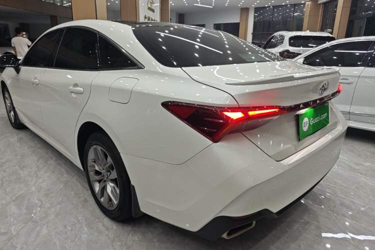 Used Toyota Avalon 2019 2.5L Ambition Version China VI Standard Rear Left 45 Deg