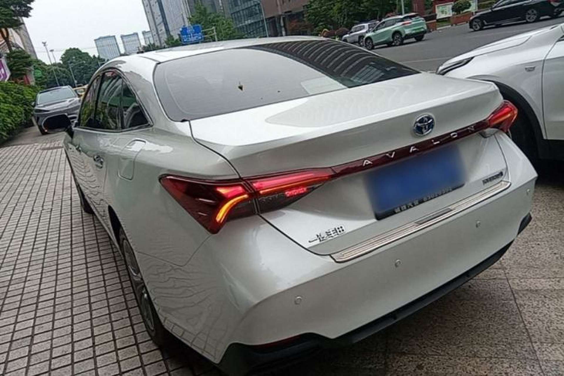 Used Toyota Avalon 2019 Dual-Engine 2.5L Luxury Edition China VI Standard Rear Left 45 Deg
