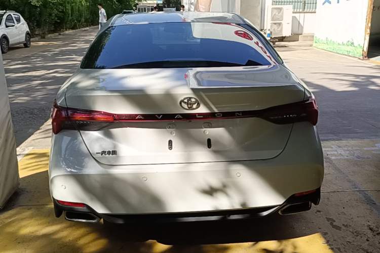 Used Toyota Avalon 2019 2.0L Luxury Edition China VI Standard Rear