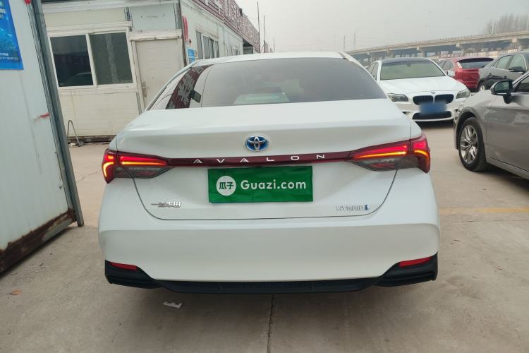 Used Toyota Avalon 2019 Dual-Engine 2.5L Luxury Edition China VI Standard Rear