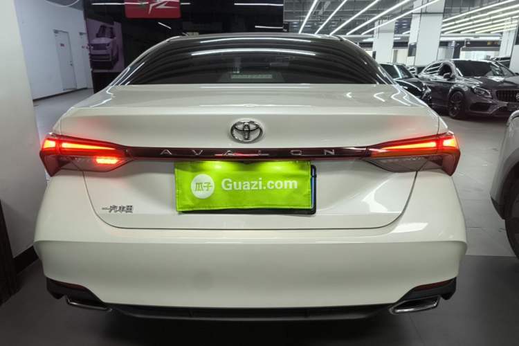 Used Toyota Avalon 2019 2.0L Luxury Edition China VI Standard Rear