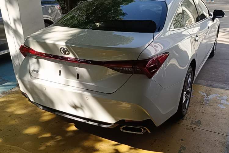 Used Toyota Avalon 2019 2.0L Luxury Edition China VI Standard Rear Right 45 Deg