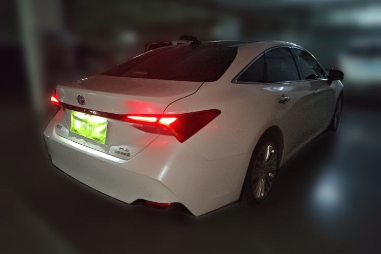 Used Toyota Avalon 2019 Dual-Engine 2.5L XLE Prestige Version China VI Standard Rear Right 45 Deg