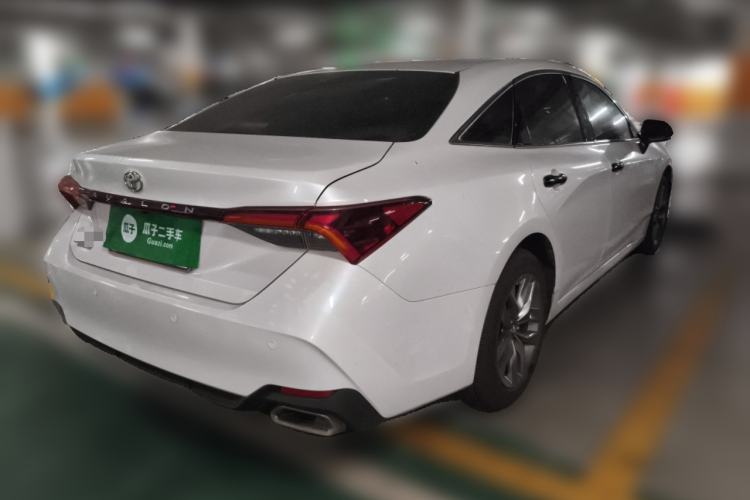 Used Toyota Avalon 2019 2.0L Luxury Edition China VI Standard Rear Right 45 Deg