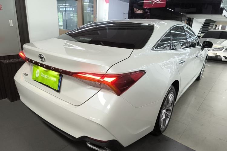Used Toyota Avalon 2019 2.0L Luxury Edition China VI Standard Rear Right 45 Deg