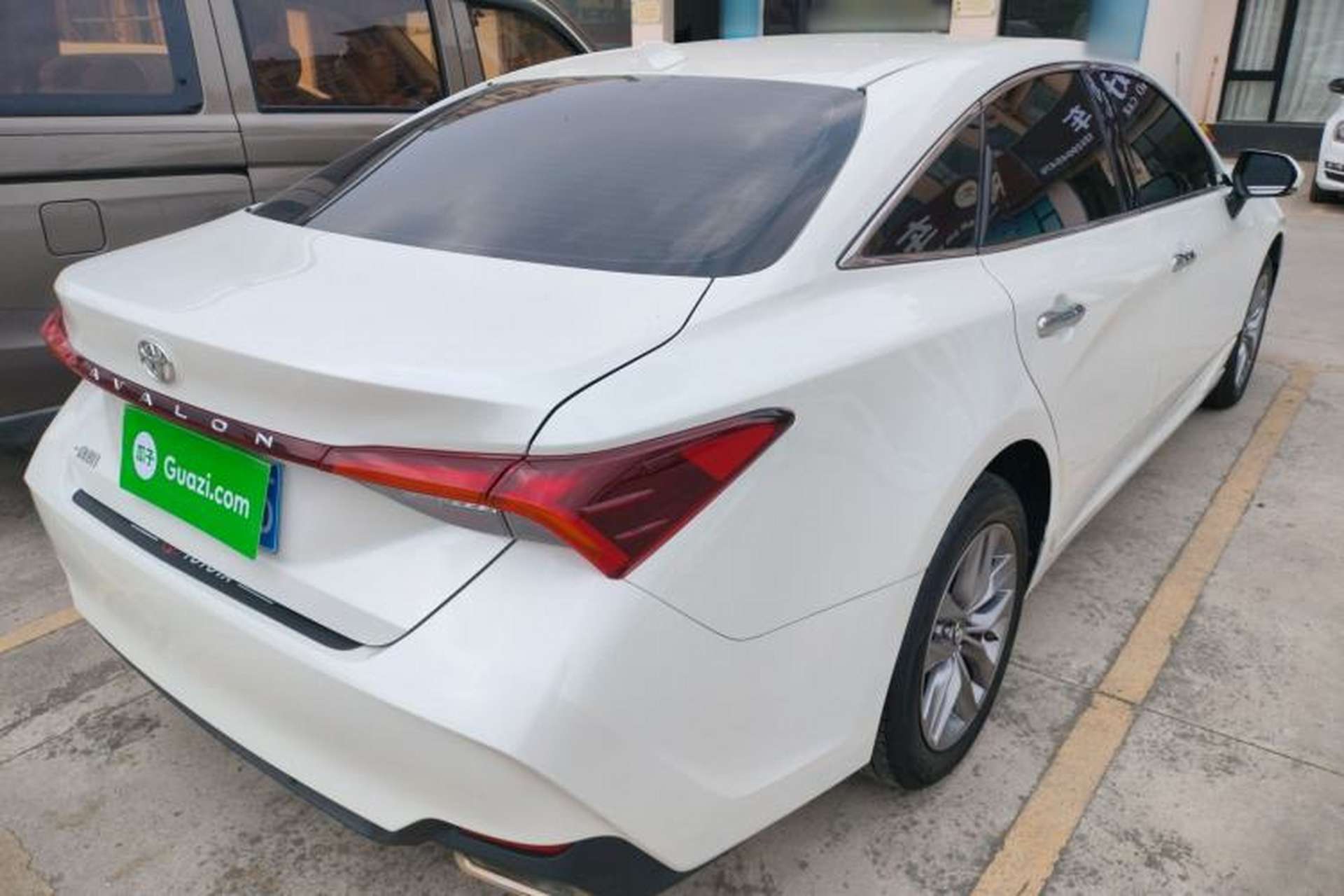 Used Toyota Avalon 2019 2.0L Luxury Edition China VI Standard Rear Right 45 Deg