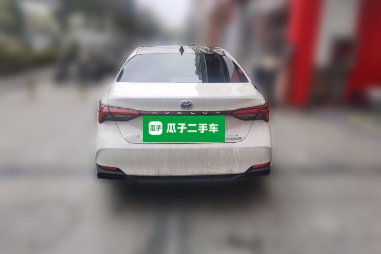 Used Toyota Avalon 2019 Dual-Engine 2.5L XLE Prestige Version China V Standard Rear