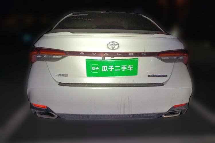 Used Toyota Avalon 2019 2.5L Touring Premium Version China VI Standard Rear