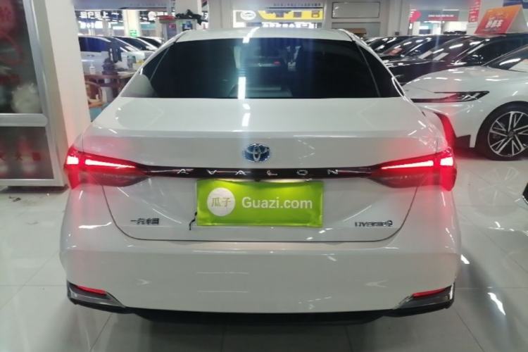 Used Toyota Avalon 2019 Dual-Engine 2.5L Luxury Edition China VI Standard Rear