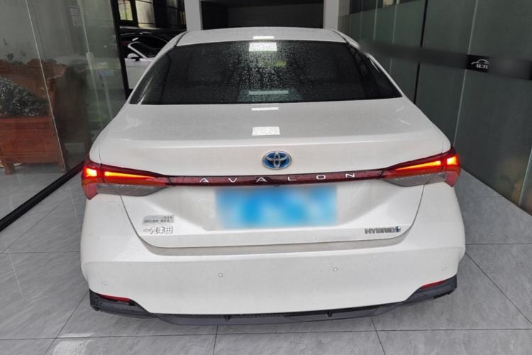 Used Toyota Avalon 2019 Dual-Engine 2.5L Luxury Edition China VI Standard Rear