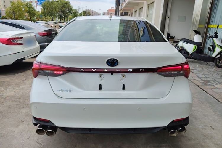 Used Toyota Avalon 2019 Dual-Engine 2.5L Luxury Edition China VI Standard Rear