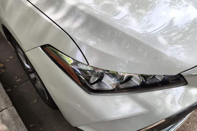 Used Toyota Avalon 2019 2.5L Ambition Version China VI Standard Right Front Headlight