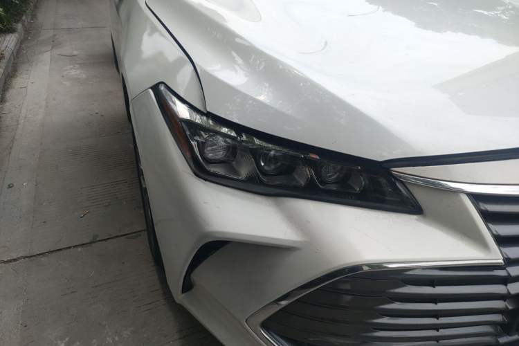 Used Toyota Avalon 2019 2.0L Ambition Edition China VI Right Front Headlight