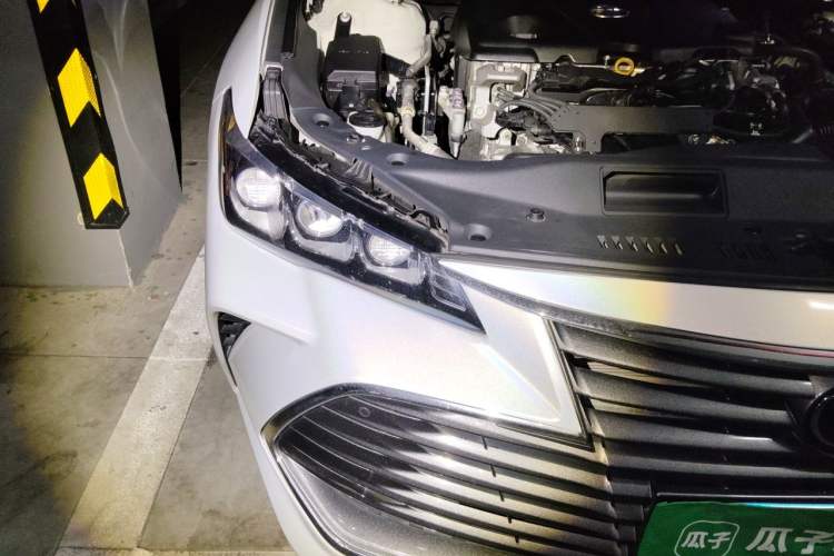Used Toyota Avalon 2019 2.5L Touring Premium Version China VI Standard Right Front Headlight