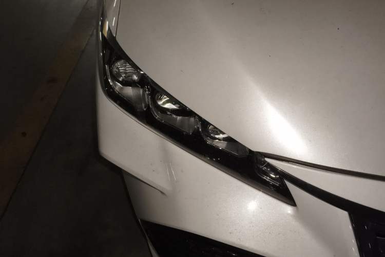 Used Toyota Avalon 2019 2.0L Luxury Edition China VI Standard Right Front Headlight