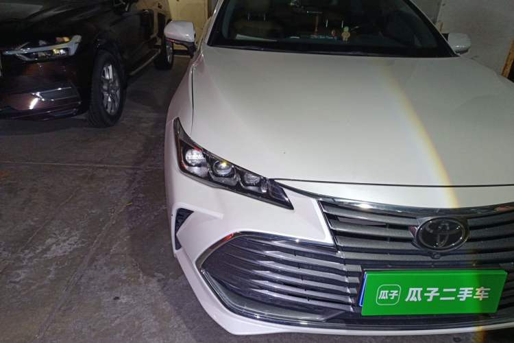 Used Toyota Avalon 2019 2.5L Touring Premium Version China VI Standard Right Front Headlight