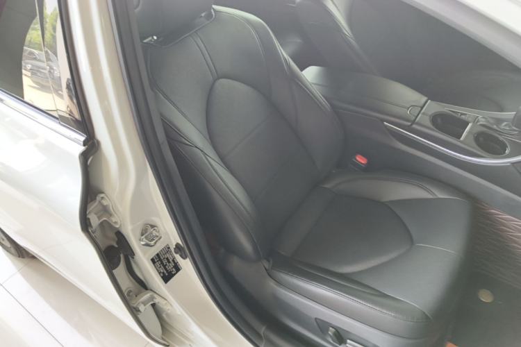 Used Toyota Avalon 2019 Dual-Engine 2.5L Luxury Edition China VI Standard Right Front Seat