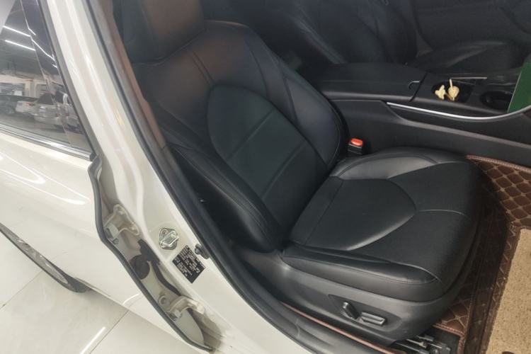 Used Toyota Avalon 2019 Dual-Engine 2.5L Luxury Edition China VI Standard Right Front Seat