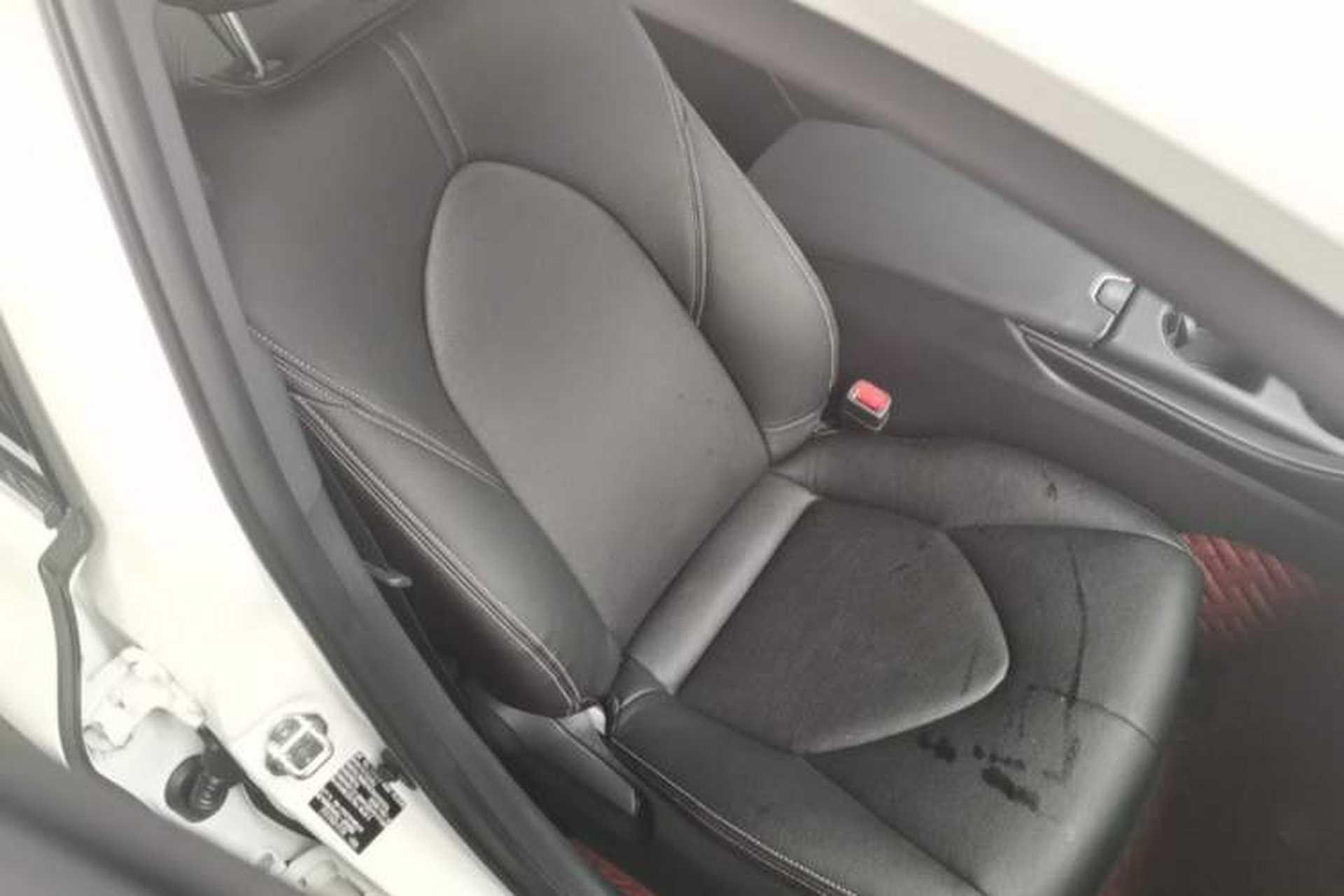 Used Toyota Avalon 2019 2.0L Ambition Edition China VI Right Front Seat