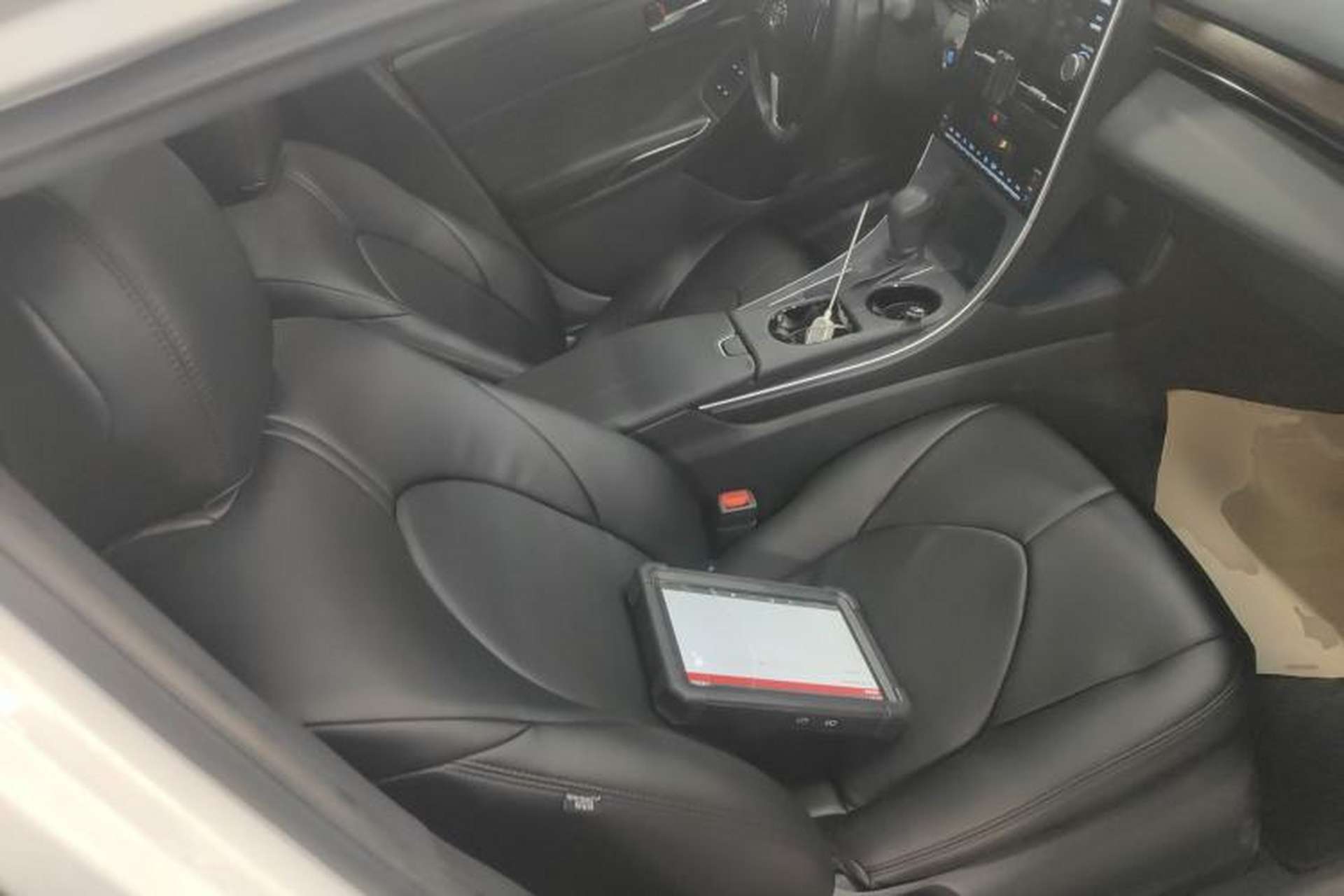 Used Toyota Avalon 2019 2.0L Ambition Edition China VI Right Front Seat