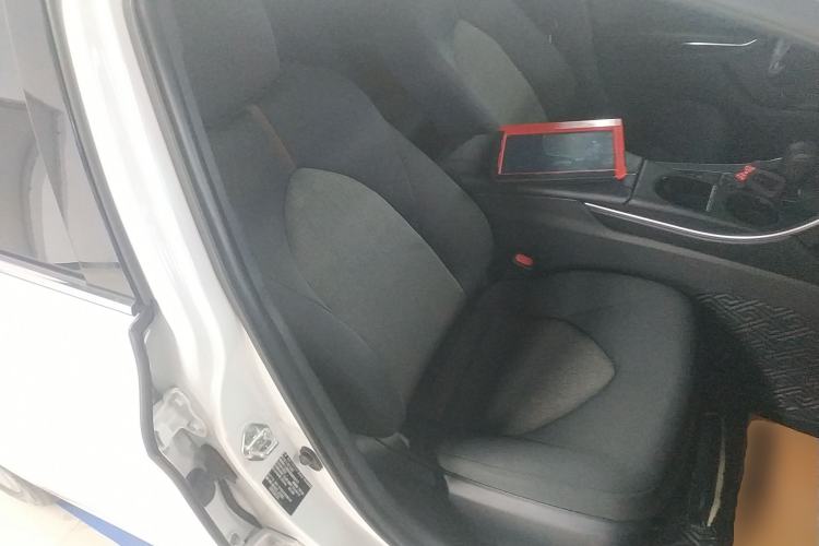 Used Toyota Avalon 2019 2.0L Ambition Edition China VI Right Front Seat