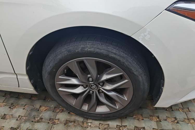 Used Toyota Avalon 2019 2.0L Luxury Edition China VI Standard Right Front Wheel Hub