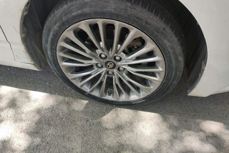 Used Toyota Avalon 2019 Dual-Engine 2.5L Luxury Edition China VI Standard Right Front Wheel Hub