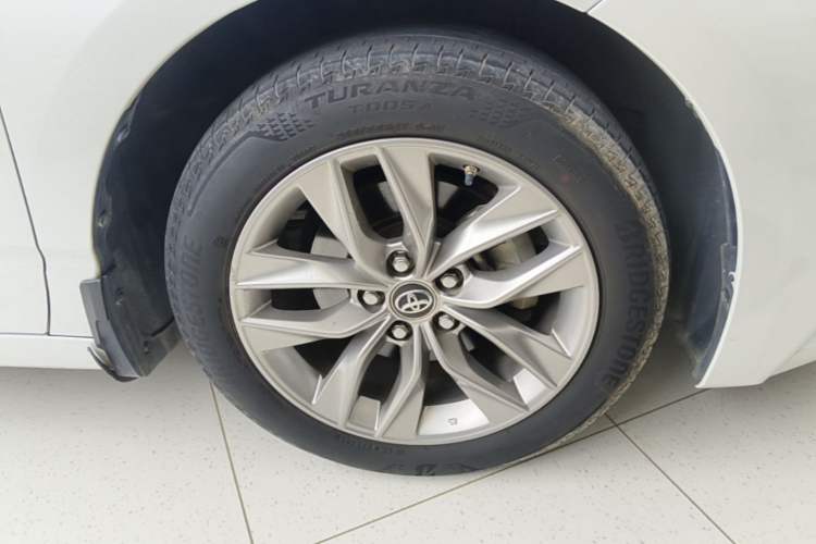 Used Toyota Avalon 2019 Dual-Engine 2.5L Luxury Edition China VI Standard Right Front Wheel Hub