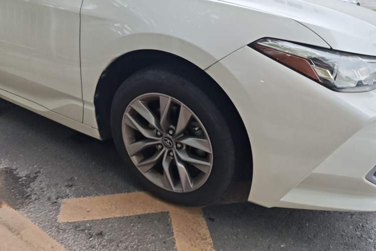 Used Toyota Avalon 2019 2.0L Luxury Edition China VI Standard Right Front Wheel Hub