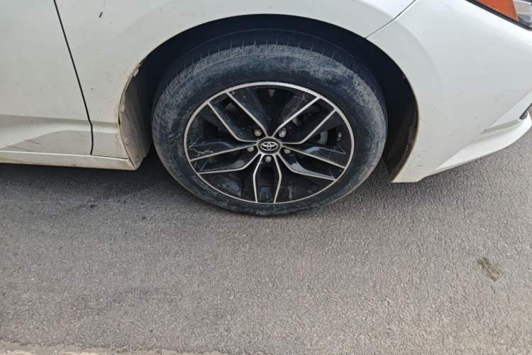Used Toyota Avalon 2019 2.0L Luxury Edition China VI Standard Right Front Wheel Hub