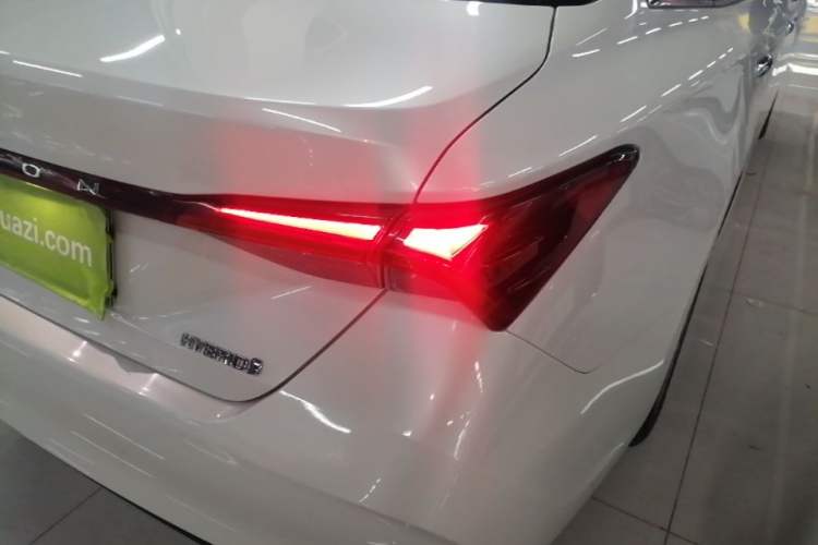 Used Toyota Avalon 2019 Dual-Engine 2.5L Luxury Edition China VI Standard Right Rear Taillight