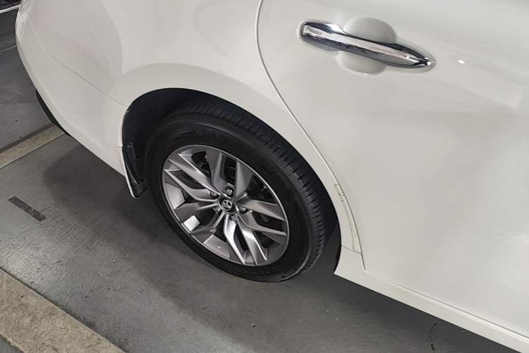 Used Toyota Avalon 2019 Dual-Engine 2.5L Luxury Edition China VI Standard Right Rear Wheel Hub