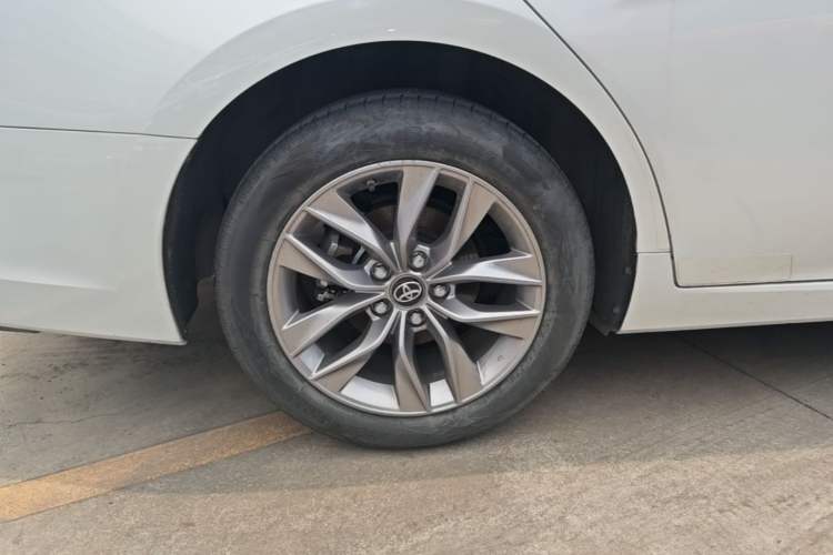 Used Toyota Avalon 2019 Dual-Engine 2.5L Luxury Edition China VI Standard Right Rear Wheel Hub